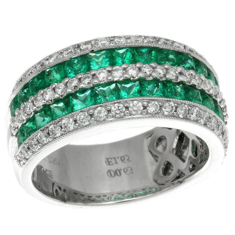 4F0576AWLRDE 18KT Emerald Ring