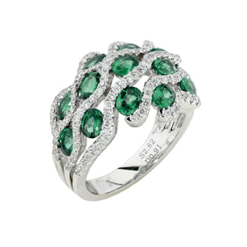 4F0610AWLRDE 18KT Emerald Ring