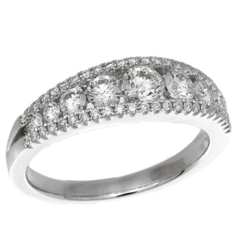 4F07104AWLRD0 18KT White Diamond Ring
