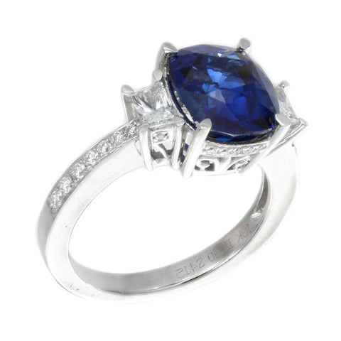 6F603166AWLRDS 18KT Blue Sapphire Ring
